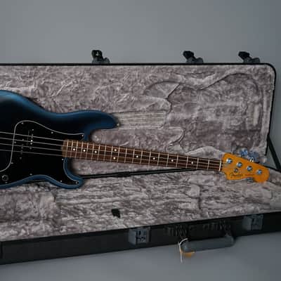 Fender American Professional II Precision Bass with Rosewood Fretboard 2020 - Dark Night image 11