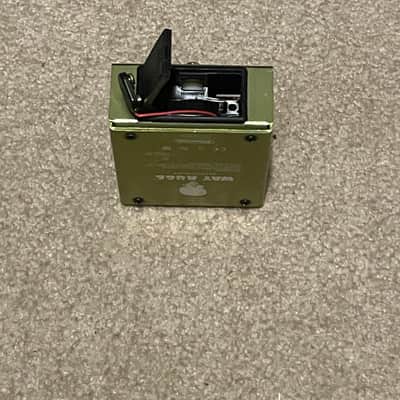 Way Huge WHE401 Swollen Pickle MkII Jumbo Fuzz 2010 - 2019 - Green image 6