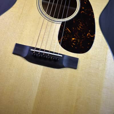 Martin Standard Series 00-18 image 2