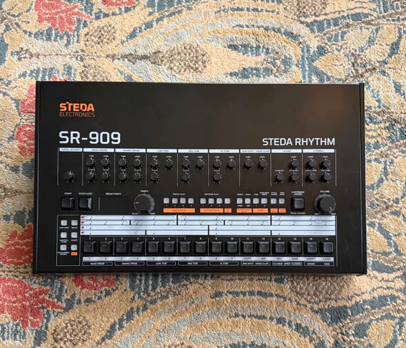 STEDA Electronics SR-909 Drum Machine
