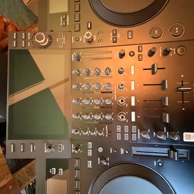 PRISTINE Pioneer OPUS QUAD DJ CONTROLLER  2025 - Black/Ash image 3