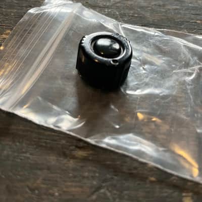 Unknown vintage bakelite knob 40's - blk image 1