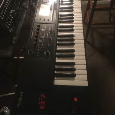 Roland FA-07 76-Key Music Workstation 2014 - Present - Black image 4