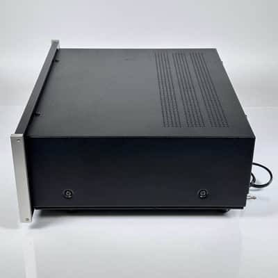 McIntosh MR7082 AM/FM Tuner Digital Display image 14