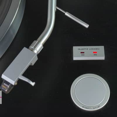 YAMAHA GT-750 Direct Drive Record Player Turntable in Very Good Condition image 17