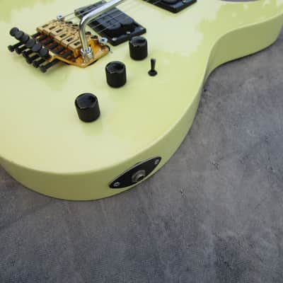 Kramer Pacer Imperial American 1986 Mother of Pearlescent White CLEAN! image 5
