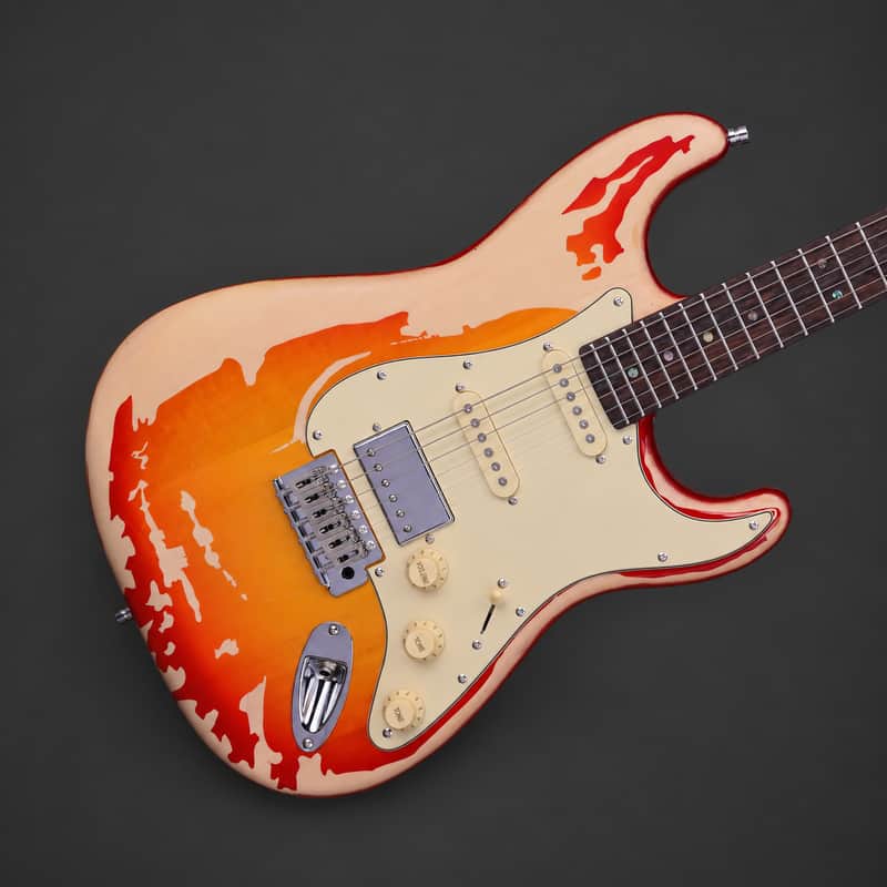 Dhatarattha HSS Strat-Style – Cherry Sunburst Nitro Heavy Relic