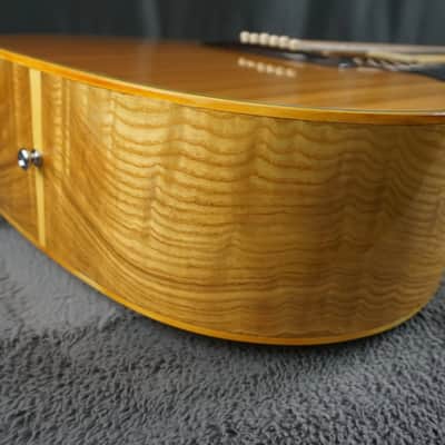 Pearl Folk Acoustic Guitar - Curly Maple - Japan Acoustic Guitar w/ Hard Case image 5