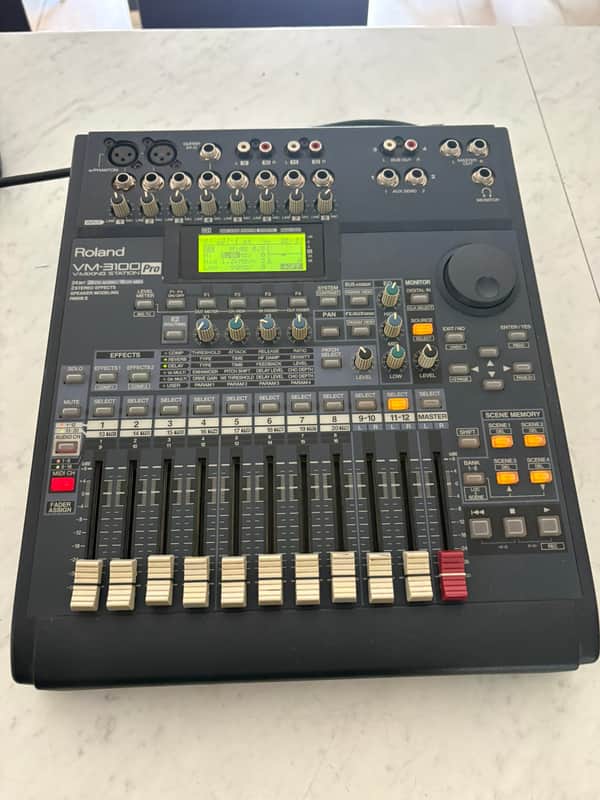 Roland VM-3100 imagen 1