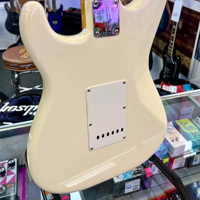 Fender American Vintage II 1961 Stratocaster®, Rosewood Fingerboard, Olympic White image 11