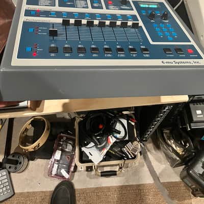 E-MU Systems SP-12 Turbo; 8-Voice Drum Sampler 1985 - 1987 - Blue image 10