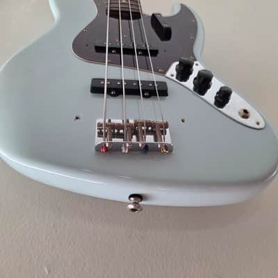 Fender Custom Shop 64 NOS Jazz Bass - Full Roast Build - Sonic Blue image 21