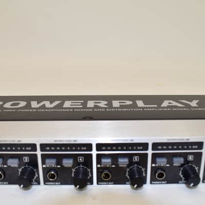 Behringer HA8000 8-Channel Headphone Mixing/Distribution Amplifier image 5