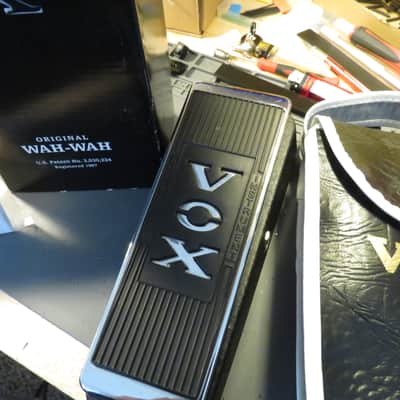 Vox V847 Wah Wah Pedal with 9V Jack 2007 - Present - Black / Chrome image 2