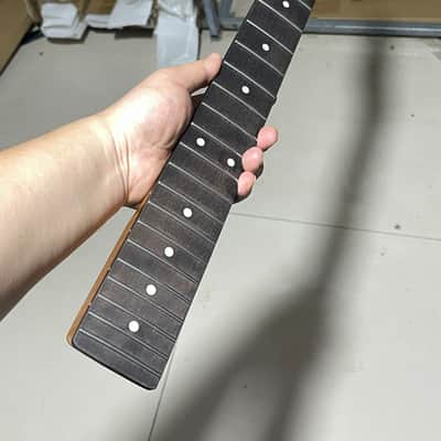 stainless steel 22 frets A+ Reverse headstock 22frets Roasted Maple Electric guitar neck Rosewood 25.5inch hole 10mm Radius:9.5inches.satin tele image 2