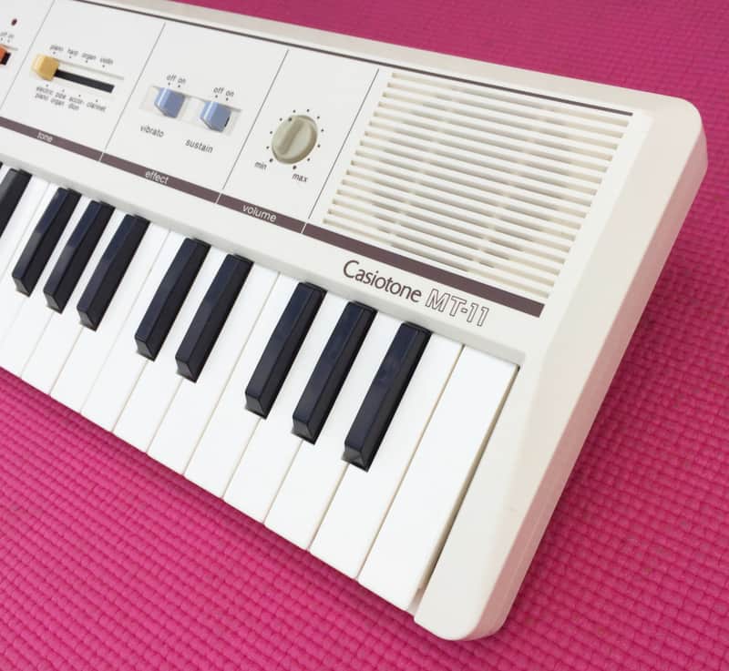 Casio Casiotone MT-11 Vintage Mini Synthesizer Keyboard + Original