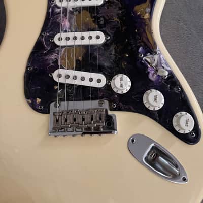Fender American Stratocaster 2011 Olympic White USA w/ Custom Marbled Pickguard image 4