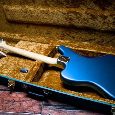 Fender FSR Made in Japan Traditional 60s Jaguar Guitar 2024-25 - Lake Placid Blue Metallic image 15