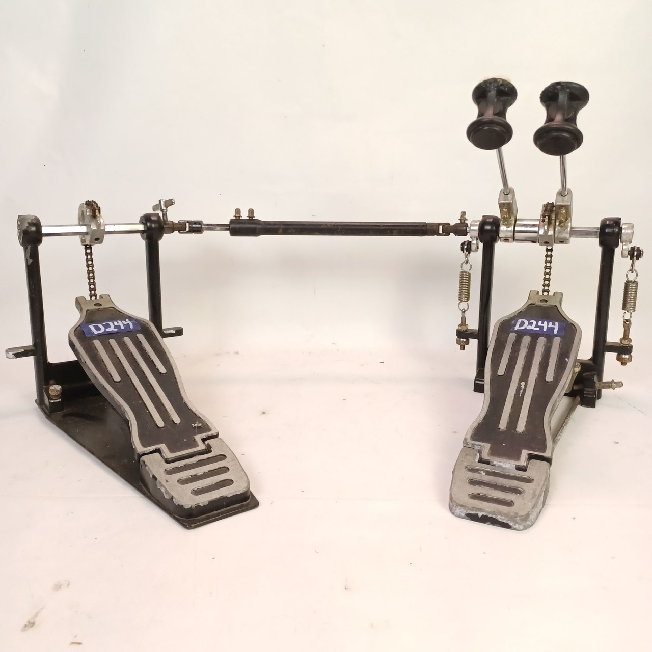 PDP Double Bass Drum Pedal Pacific/DW Chain Drive Kick +Beaters — main photograph