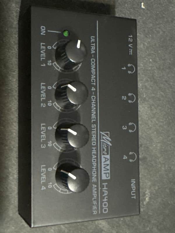 Behringer MicroAMP HA400 4-Channel Headphone Amplifier 2001 - Present - Standard image 1