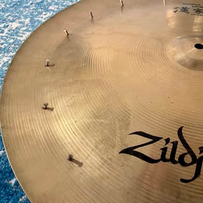 BRILLIANT FINNISH 22” Zildjian China BOY LOW Swish 2247g image 6