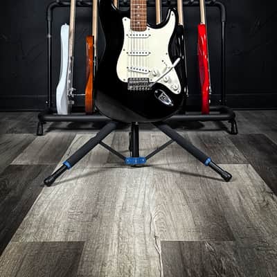 Squier Affinity Stratocaster SSS - Black image 2