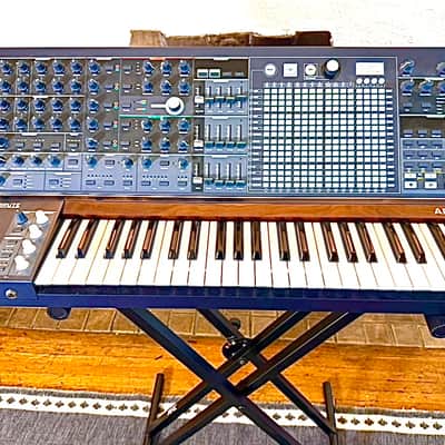 Arturia MatrixBrute 49-Key Synthesizer 2017 - Present - Black image 10