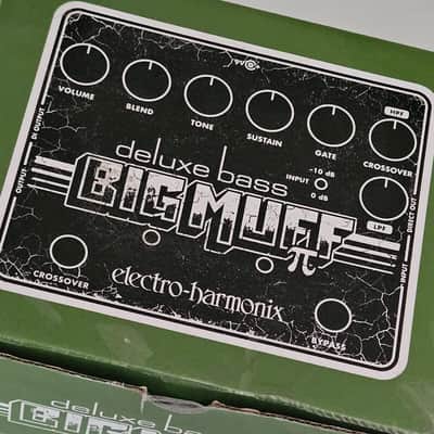 Electro-Harmonix Deluxe Bass Big Muff Pi Distortion / Sustainer 2012 - Present - Black / Green image 2