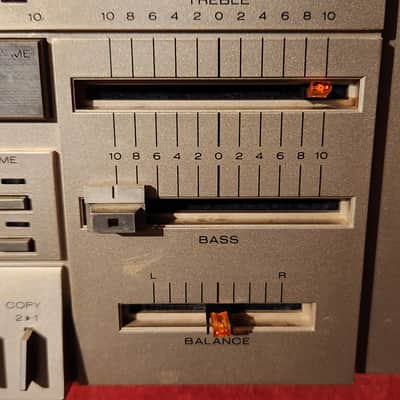 Marantz SR840 FM/AM Stereo Receiver image 4