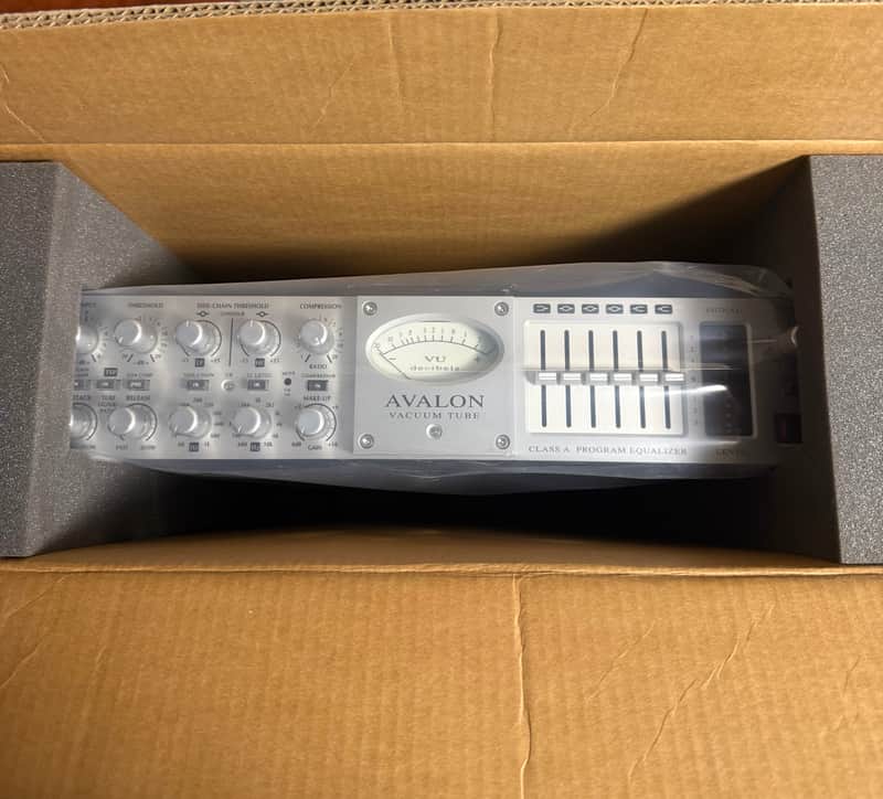 Avalon VT-747SP Stereo Compressor / EQ New Old Stock image 1