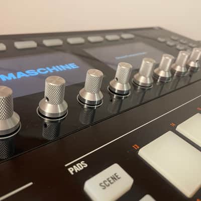 Native Instruments Maschine Studio 2010s Black image 2