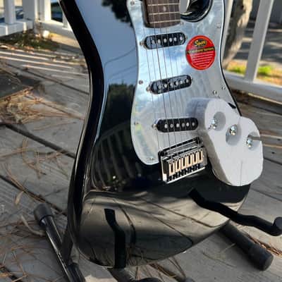 Squier Stratocaster 2011 NOS Black & Chrome image 12