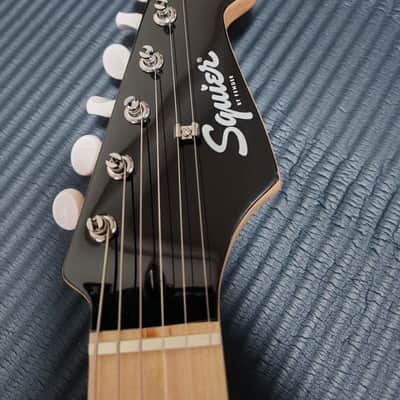 *NEW IN BOX* 2025 Squier Hello Kitty Japan Domestic Market Limited Edition - Black image 5