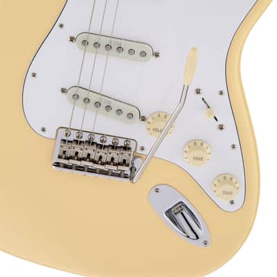 FENDER - Yngwie Malmsteen Stratocaster  Scalloped Maple Fingerboard  Vintage White - 0107112841 image 3