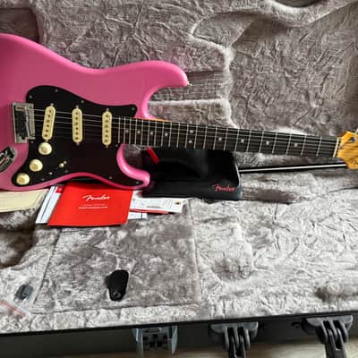 Fender American Ultra Stratocaster Bubble gum limited edition last in EU image 8
