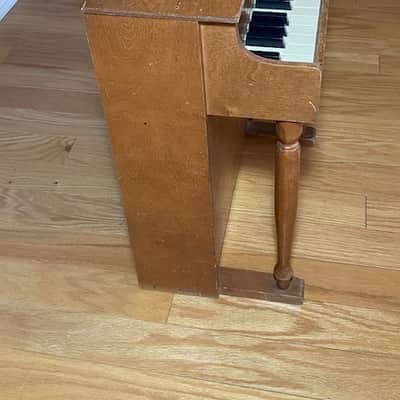 Schoenhut Antique Wooden 25-Key Upright Toy Piano, 20" High, Works Great! image 5