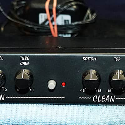 Rocktron GAINIAC Classic Tube-Based Guitar Preamp and Distortion image 4