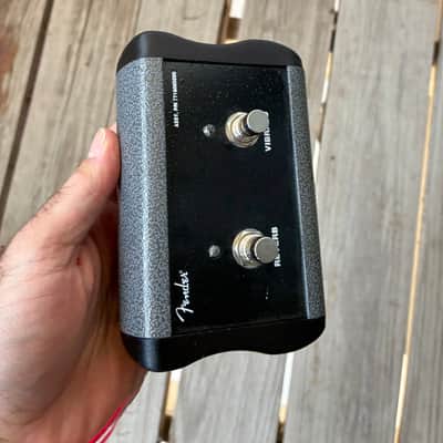 Fender 2-Button Channel/Reverb Footswitch with 1/4" Jack 2010s - Silver electric guitar controller channel selector image 7