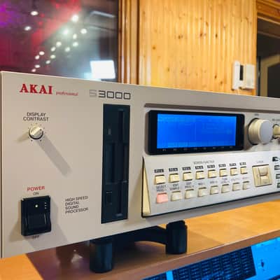 Akai S3000 MIDI Stereo Digital Sampler image 21