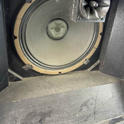 Acoustic 806 1x15 bass cabinet image 16