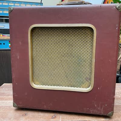 KHE Audio | ASX 8 | Guitar Amplifier Speaker Cabinet Switcher