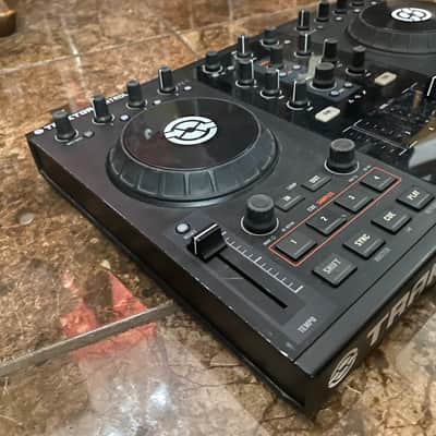 Native Instruments Traktor Kontrol S2 2010s - Black image 4