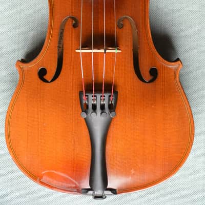Vintage 4/4 Violin labelled Stradivarious image 2