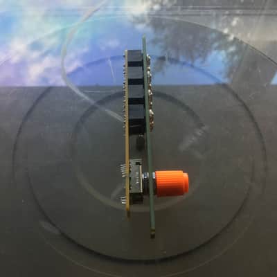 'swerve' Module (Small But Versatile 3 Way, 2 Pole Rotary Performance Switch.)  ) image 3