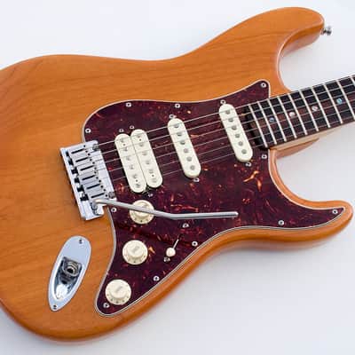 FENDER 60TH ANNIVERSARY DELUXE HSS STRATOCASTER LSR NUTSAMARIAN COBALT STRAT image 1