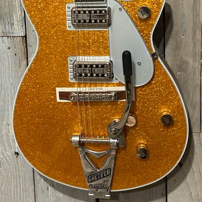 NEW Gretsch G6129T-89 Vintage Select '89 Sparkle Jet with Bigsby Gold Sparkle, "The Chris Cornell Jet" image 4