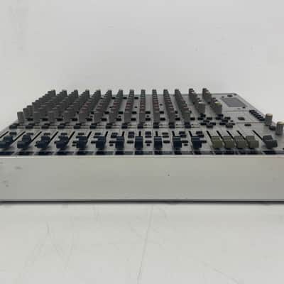 Behringer - Eurorack - MX2642A - 16 Channel Mixer - Inc. Powersupply image 5