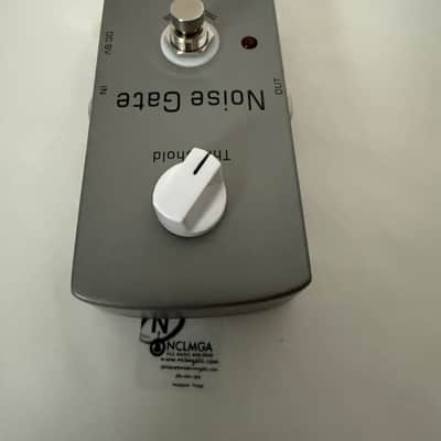 JOYO Noise Gate Effect Pedal Reduces Extra Noise from Signal for Electric Guitar Pedals With True Bypass JF-31 (JF Series)JOYO JF31 2025 - Gray Stove image 7