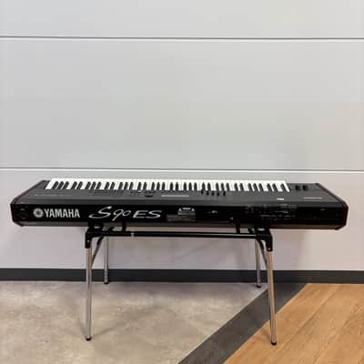Yamaha S90 ES Bild 5