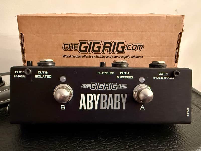 The GigRig ABY-Baby Dual Amplifier Switch Pedal (Phase Control & Isolation) V1 image 1